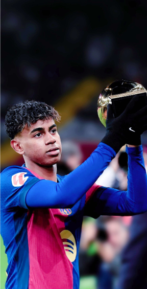 6场贡献9球1助攻，卡扎伊什维利当选中超9／10月最佳球员